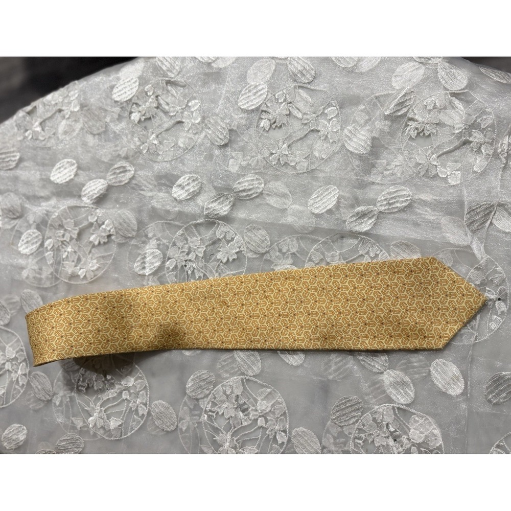 Hermès Paris Men's Silk Geometric Pointed Tie Gold/Beige Logo Accent